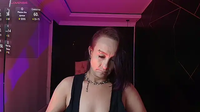 NatashaMason  online show from 4, 3, 2025