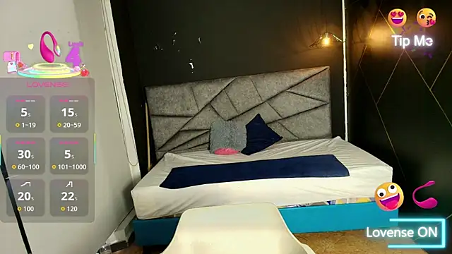 NatashaMason  online show from 3, 10, 2025