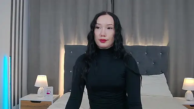 LeilaLow online show from 15, 1, 2026