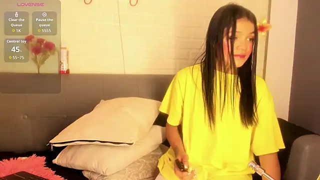 karina gomez 18 online show from 21, 10, 2025