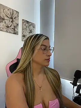 Issabela G1 online show from 21, 4, 2026