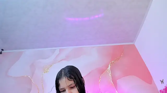 Snapshot of Bella__sweet chatting on 24, 1, 2025 Bella sweet online show from 24, 1, 2025