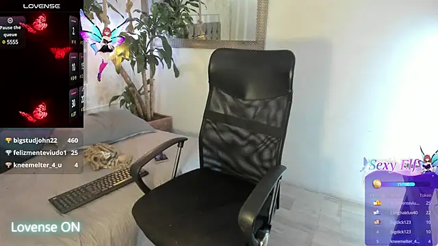 Snapshot of pixy_20 chatting on 12, 12, 2024 pixy 20 online show from 12, 12, 2024