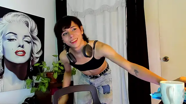 Snapshot of pixy_20 chatting on 31, 12, 2024 pixy 20 online show from 31, 12, 2024