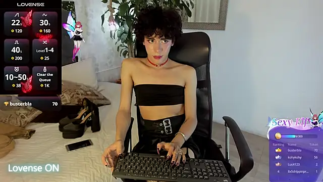 Snapshot of pixy_20 chatting on 4, 1, 2025 pixy 20 online show from 4, 1, 2025