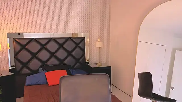 Snapshot of pixy_20 chatting on 5, 10, 2025 pixy 20 online show from 5, 10, 2025