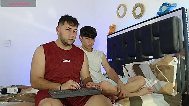 Snapshot of Valerio_22 chatting on 12, 11, 2025 Valerio 22 online show from 12, 11, 2025