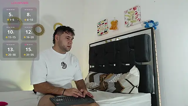 Snapshot of Valerio_22 chatting on 30, 11, 2025 Valerio 22 online show from 30, 11, 2025