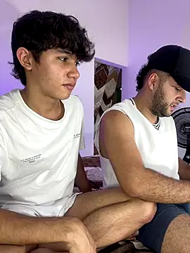 Snapshot of Valerio_22 chatting on 13, 12, 2025 Valerio 22 online show from 13, 12, 2025