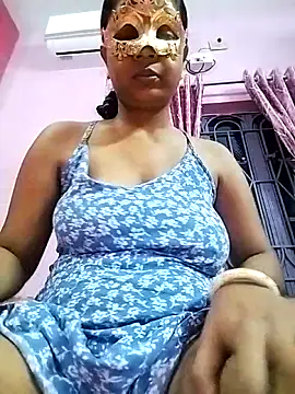 Snapshot of royaldoll-143 chatting on 29, 10, 2025 royaldoll-143 online show from 29, 10, 2025