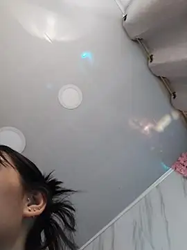 Nanda Vixen online show from 2, 12, 2025