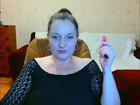 Alice3694 online show from 14, 2, 2025