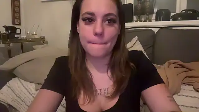 Snapshot of Dif-tjejen chatting on 2, 12, 2025 Dif-tjejen online show from 2, 12, 2025