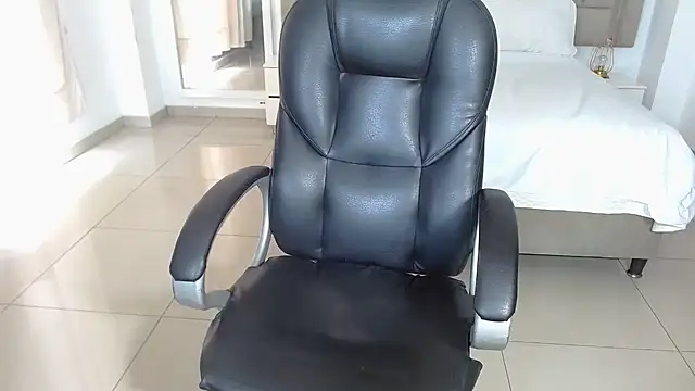 Snapshot of zoecruzz chatting on 24, 9, 2025 zoecruzz online show from 24, 9, 2025