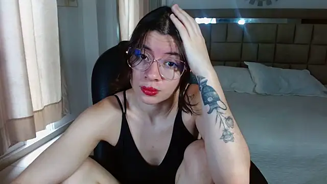 Snapshot of zoecruzz chatting on 29, 11, 2025 zoecruzz online show from 29, 11, 2025