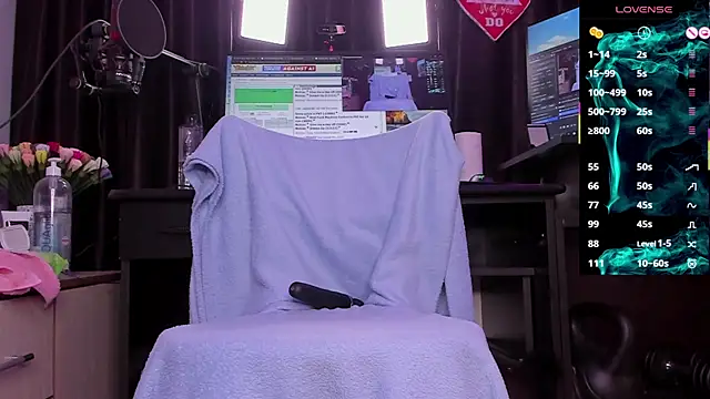 Raissa sky26 online show from 1, 3, 2025