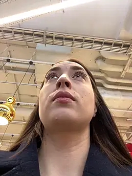 Holly Play online show from 18, 12, 2024