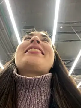 Holly Play online show from 23, 12, 2024