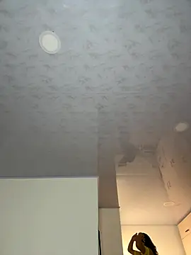 Iris lee online show from 29, 10, 2025