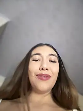 Snapshot of Iris_lee chatting on 15, 5, 2026 Iris lee online show from 15, 5, 2026