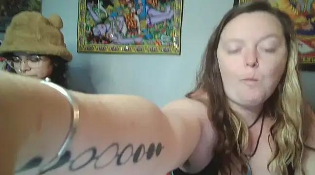 Lyrann89 online show from 1, 12, 2024