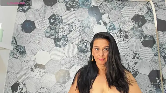 Sharllot bbw online show from 21, 3, 2025