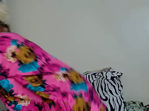 Snapshot of Petit_haris chatting on 24, 5, 2026 Petit haris online show from 24, 5, 2026