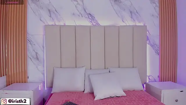 Iris Thompson  online show from 8, 1, 2026