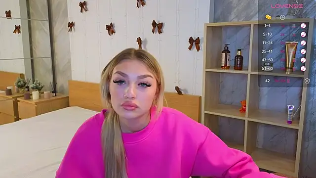 Ella Milla online show from 30, 12, 2024