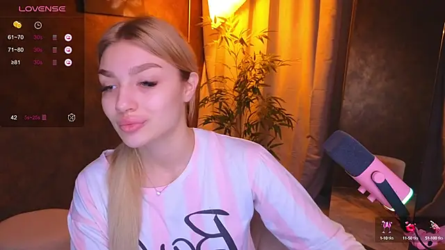 Ella Milla online show from 15, 1, 2025