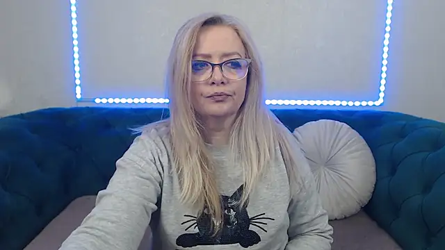 Snapshot of IvanaCharm chatting on 28, 4, 2026 IvanaCharm online show from 28, 4, 2026