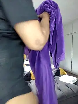 Snapshot of Drippincaty chatting on 24, 11, 2025 Drippincaty online show from 24, 11, 2025