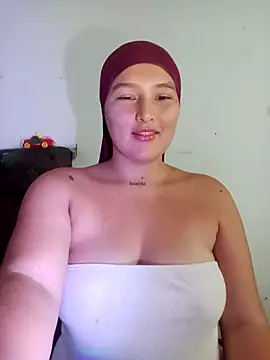 Celeste camila18 online show from 9, 11, 2025