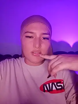 Celeste camila18 online show from 22, 3, 2026