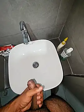 rahulGJ03 online show from 28, 2, 2025