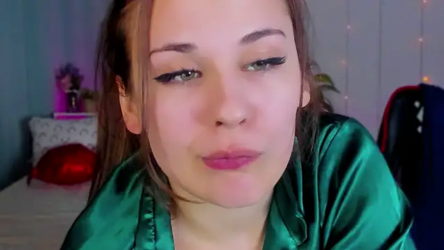 Snapshot of Makima_lee chatting on 8, 2, 2025 Makima lee online show from 8, 2, 2025