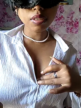 sandy naughty online show from 5, 3, 2026