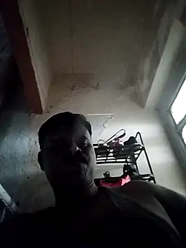 Snapshot of Vinay-kumar89 chatting on 8, 11, 2025 Vinay-kumar89 online show from 8, 11, 2025