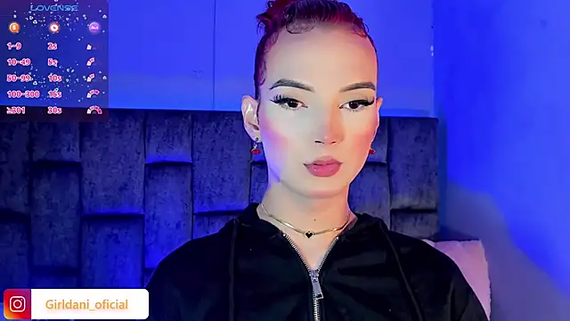 Liittle foxxxy online show from 5, 3, 2025