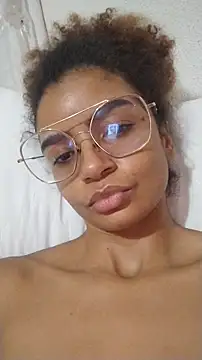 Emanuelle manu online show from 8, 3, 2026