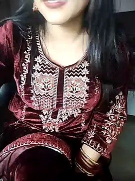 Snapshot of karishma chatting on 1, 1, 2025 karishma online show from 1, 1, 2025