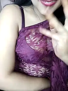 Snapshot of karishma chatting on 7, 1, 2025 karishma online show from 7, 1, 2025