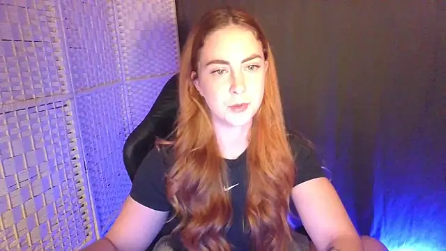 Snapshot of KayleyxEmily chatting on 2, 3, 2026 KayleyxEmily online show from 2, 3, 2026