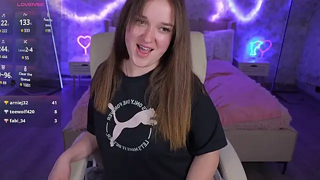 DonnaLustt online show from 9, 3, 2025