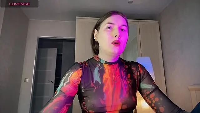 Maria Bowie online show from 26, 5, 2026