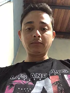 isacalejandroo online show from 27, 1, 2025