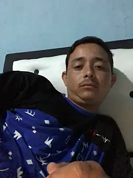 isacalejandroo online show from 10, 2, 2025