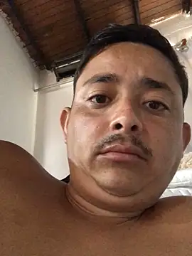 isacalejandroo online show from 5, 3, 2025