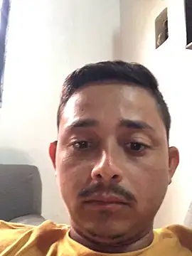 isacalejandroo online show from 9, 1, 2026