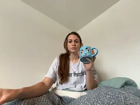 MissSwitch online show from 6, 1, 2025